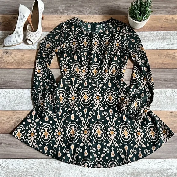 SOLD. Forever 21 lightweight Art Deco Print 
A-Line Dress Size Small - Picture 9 of 10